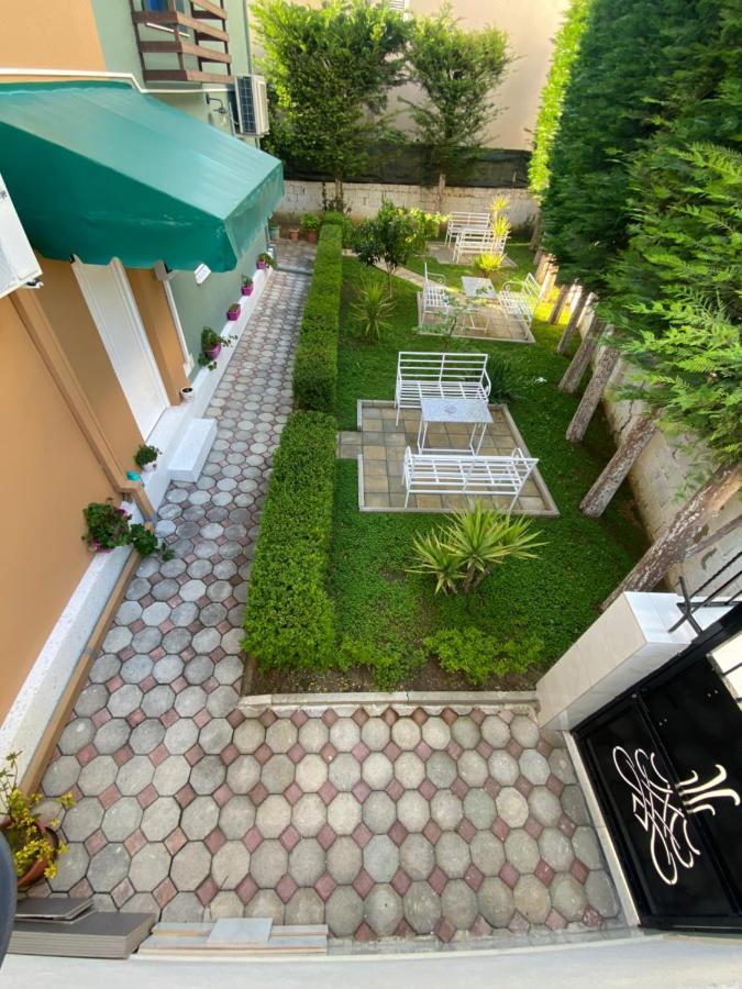 Vila Ajdinaj ベラト エクステリア 写真
