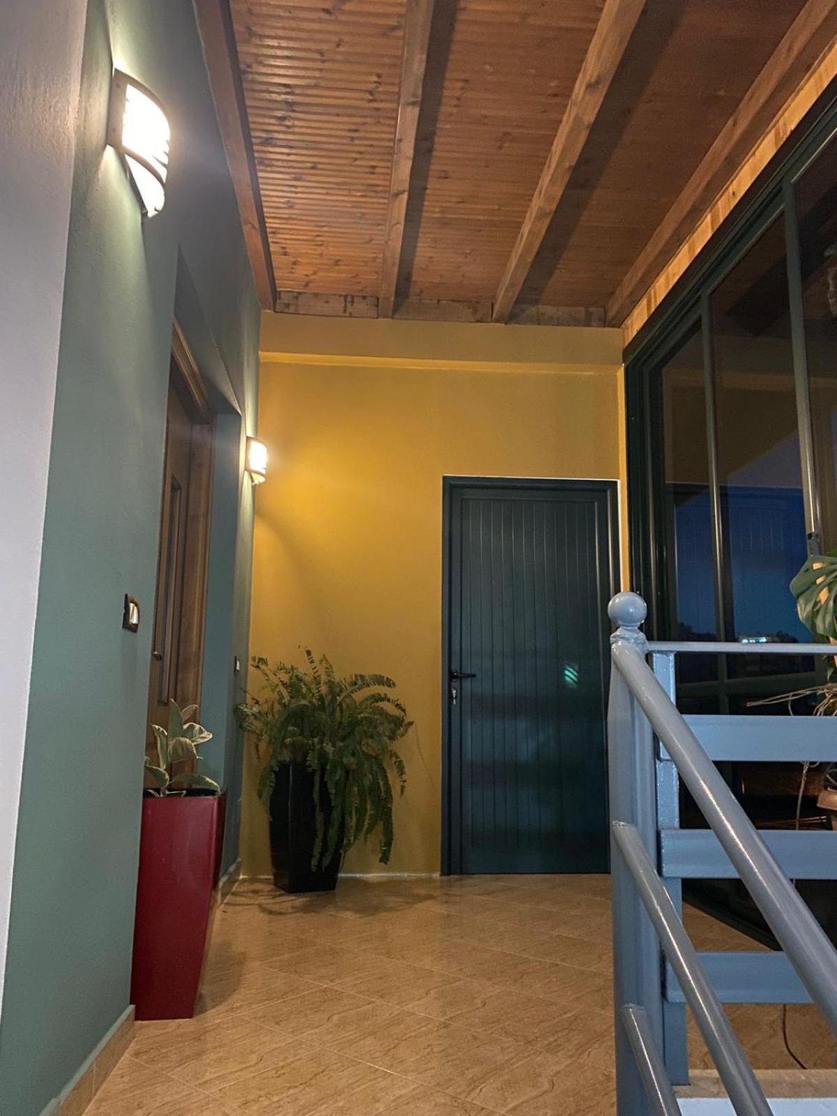 Vila Ajdinaj ベラト エクステリア 写真