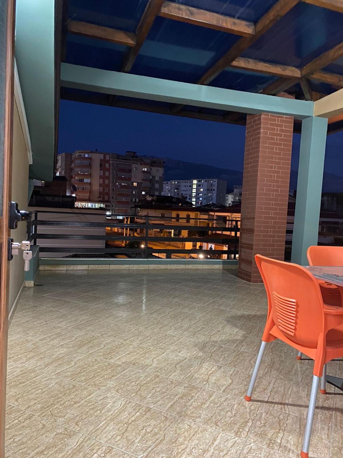Vila Ajdinaj ベラト エクステリア 写真